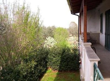 Villa unifamiliare arredata con giardino