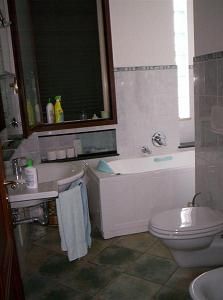 Villa unifamiliare arredata con giardino