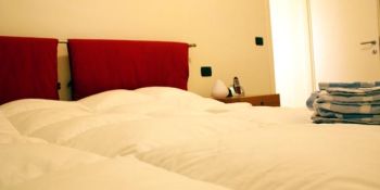 Villa unifamiliare in zona verde - Camera da letto
