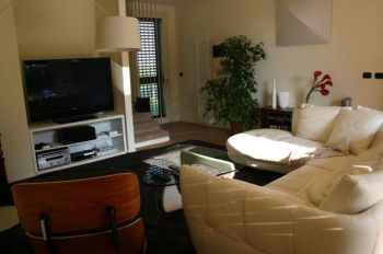 Villa unifamiliare in zona verde - Sala