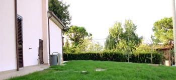 Villa unifamiliare in zona verde - Giardino