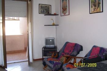 Bilocale arredato con terrazzo Andora