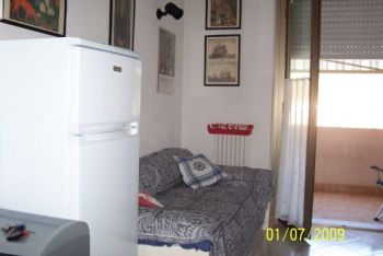 Bilocale arredato con terrazzo Andora