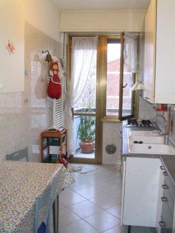 Casa con balcone Mm.bonola