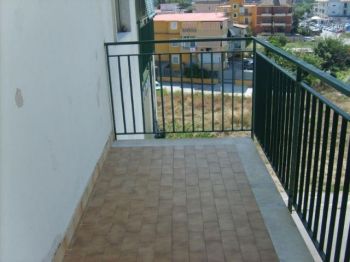 Trilocale con balcone Giugliano In Campania