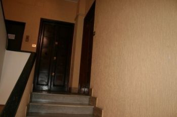 Re di Roma Arredato Libero - Ingresso