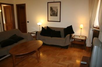 Re di Roma Arredato Libero - Sala