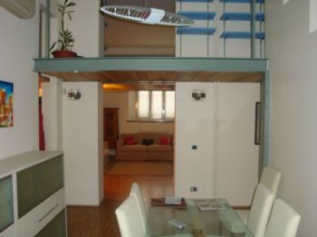Loft con soppalco e taverna