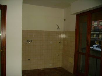 Gradevole e ampio 3 vani - Cucina