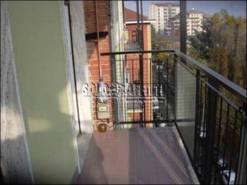 Appartamento arredato con balcone Cologno Monzese