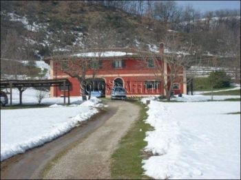 Rustico con giardino Bologna