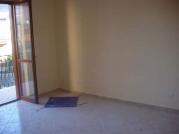 Casa con balcone e terrazzo Mugnano Del Cardinale