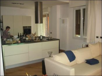 Appartamento arredato con garage Sud