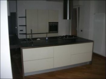 Appartamento arredato con garage Sud