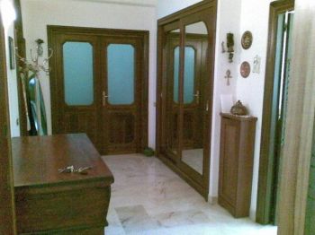 Casa con balcone Arenella