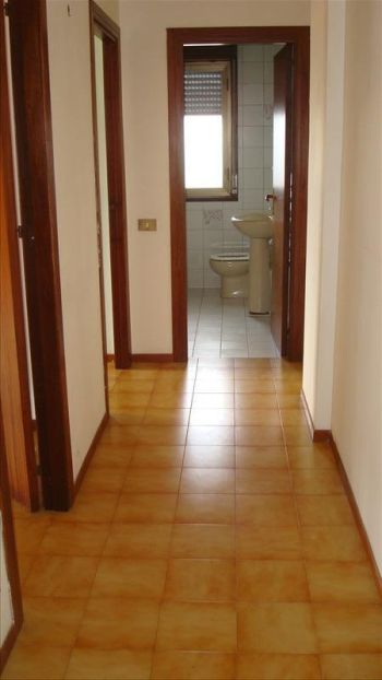 Appartamento con balcone e posto auto