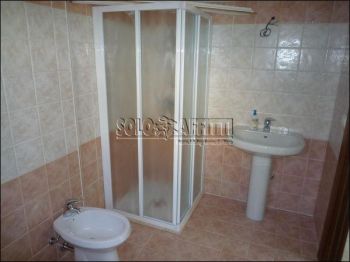 Appartamento arredato con giardino Limitrofo centro