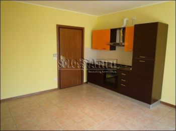Appartamento arredato con giardino Limitrofo centro
