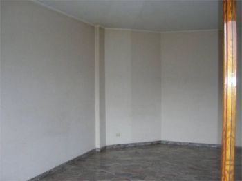 Casa con garage e balcone Suisio