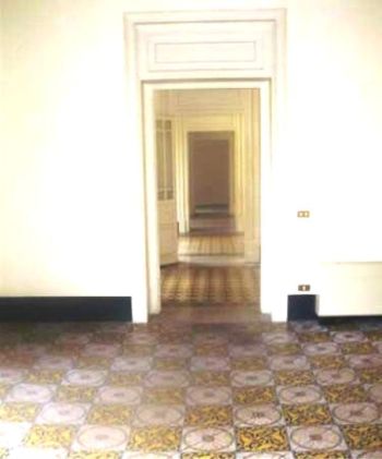 Appartamento con balcone Politeama libert�