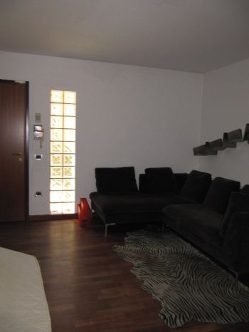 casa con posto auto e balcone Camponogara - centro