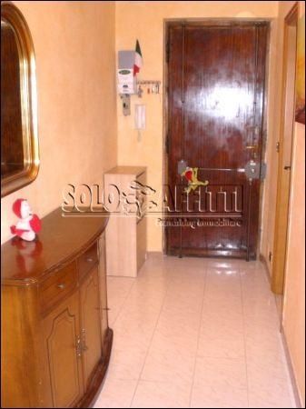 Trilocale arredato con balcone Barriera milano