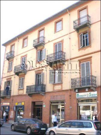 Trilocale arredato con balcone Barriera milano