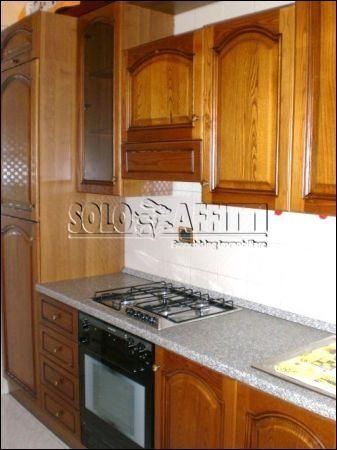 Trilocale arredato con balcone Barriera milano
