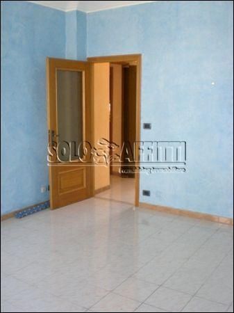 Trilocale arredato con balcone Barriera milano