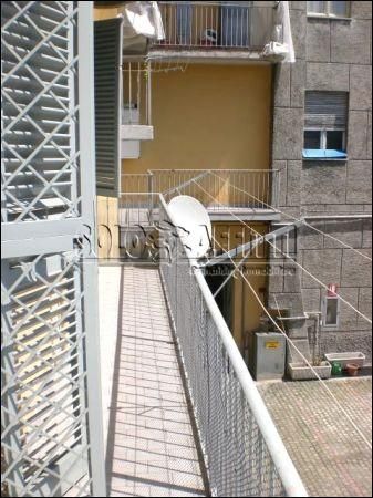 Trilocale arredato con balcone Barriera milano