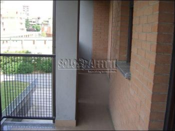 Trilocale arredato con balcone Paderno Dugnano