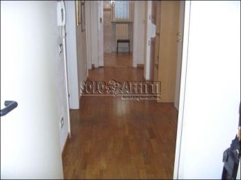 Trilocale arredato con posto auto Paderno Dugnano