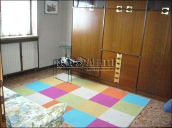 Appartamento arredato con balcone Sassi