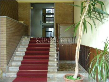 Appartamento arredato con balcone Sassi