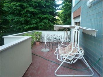 Casa con balcone e terrazzo Marina centro