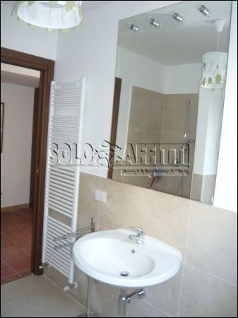 Trilocale arredato con giardino Marina centro