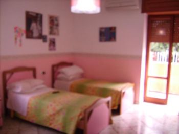 Casa con balcone Arenella