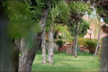 Appartamento arredato con giardino Acireale