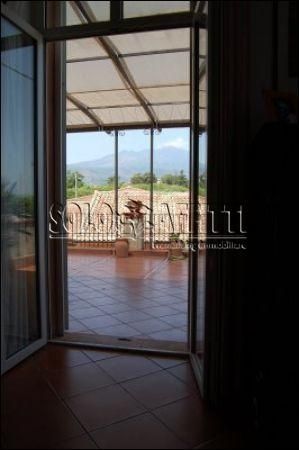 Casa arredata con giardino Acireale