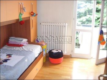 Trilocale arredato con balcone Paderno Dugnano