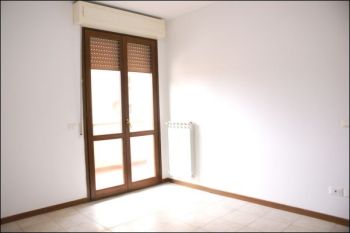 Appartamento con balcone e garage Novoli