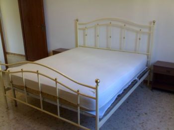 Affitto arredato a lama di San Giustino - Camera da letto