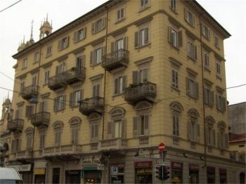 Casa con balcone San donato