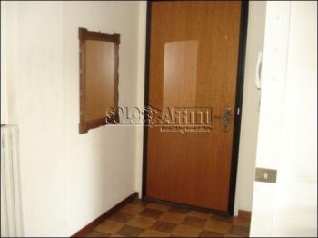 Appartamento arredato con balcone Cologno Monzese