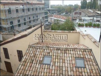 Trilocale con balcone Centro storico
