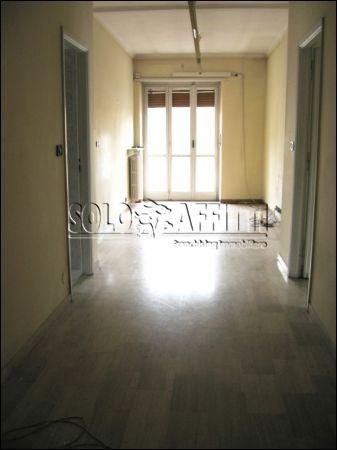 Appartamento con posto auto e balcone