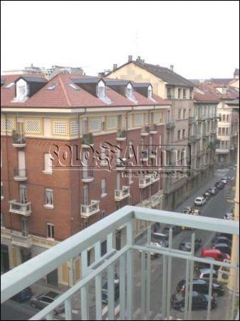 Trilocale arredato con balcone Crocetta