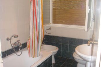 Elegante trivani arredato orto botanico - Bagno