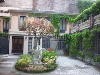 Trilocale arredato con terrazzo Torino