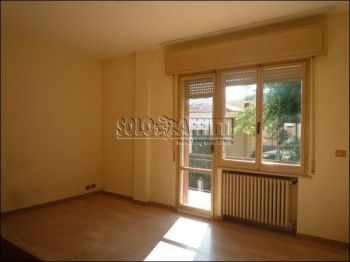 Casa con balcone e garage San giuliano alta